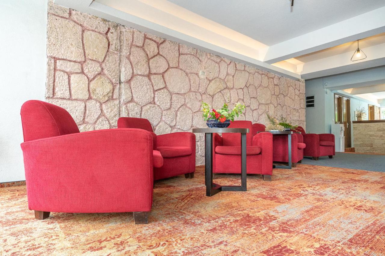 Hotel Irina Venus Luaran gambar